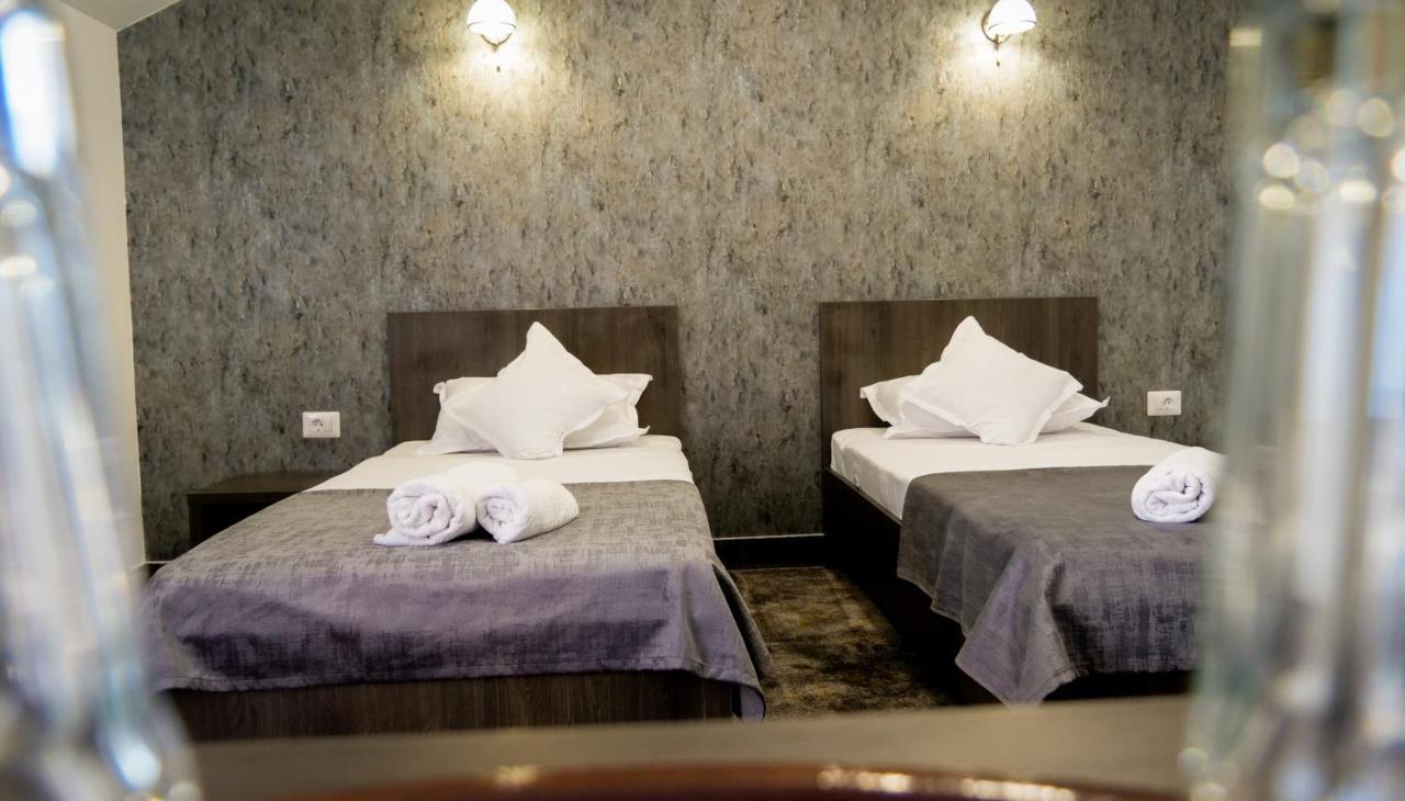 Motel Infinit Târgu Jiu 외부 사진